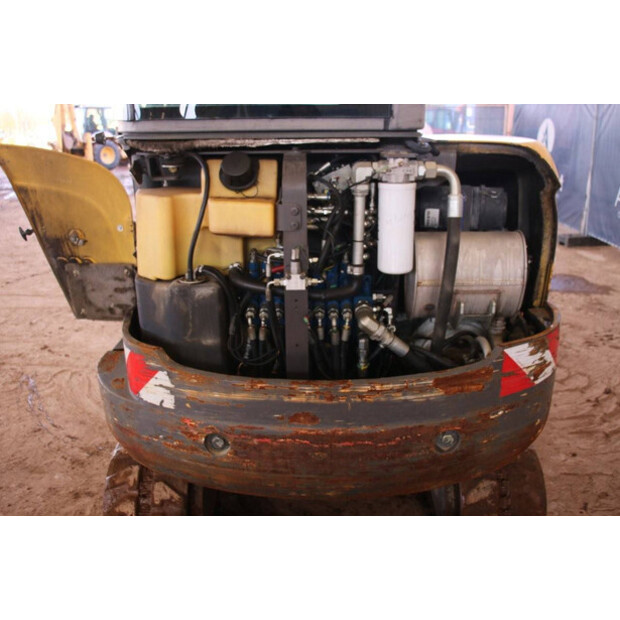 2013 فولفو EC27C-43518605