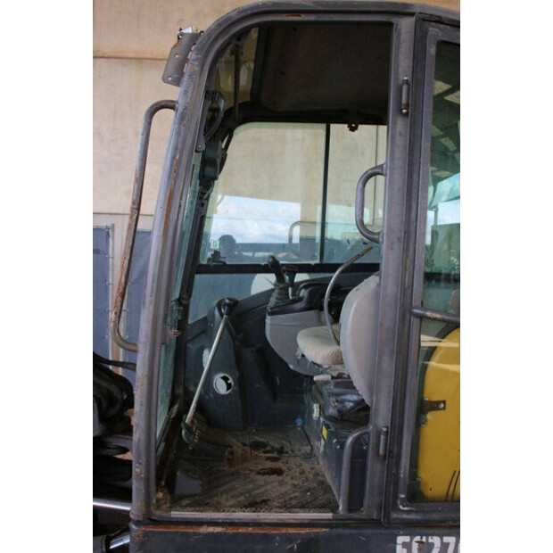 2013 فولفو EC27C-43518607