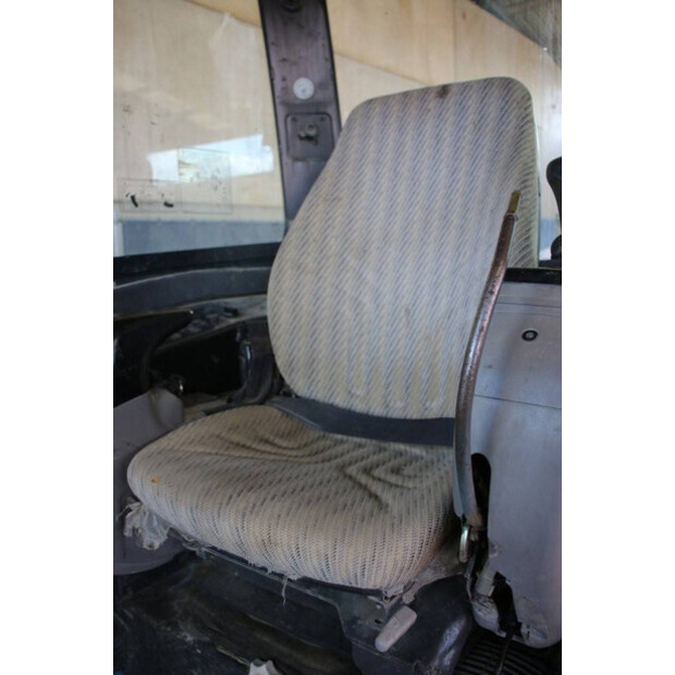 2013 فولفو EC27C-43518608