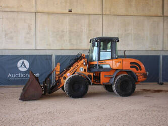 Image for WHEEL LOADERS 2006 Terex SKL844