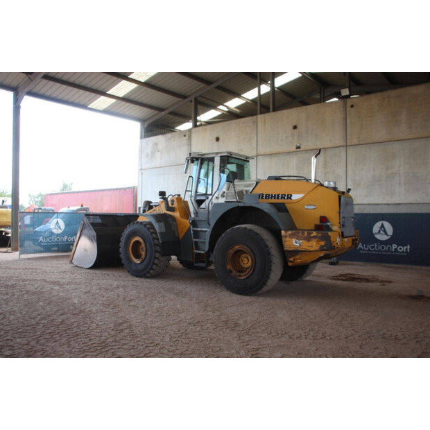 2004 ليبهير L564-43518923