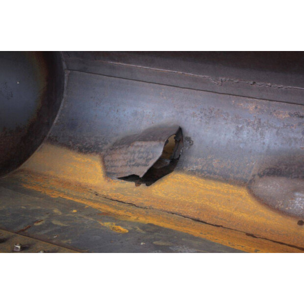 2004 ليبهير L564-43518930