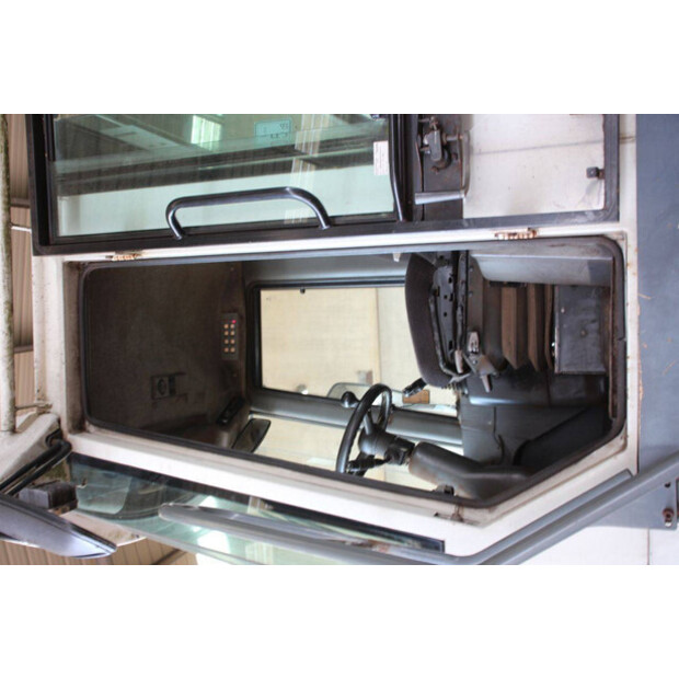 2004 ليبهير L564-43518941