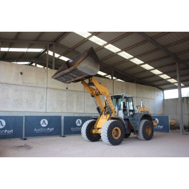 2004 ليبهير L564-43518948