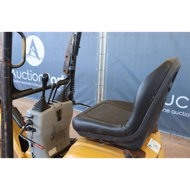 2015 Caterpillar 300.9D-43519128