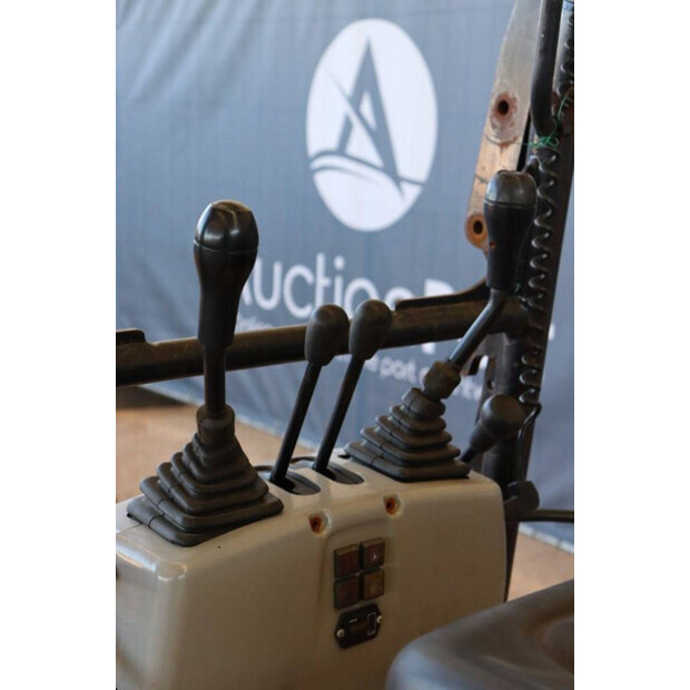 2015 Caterpillar 300.9D-43519129