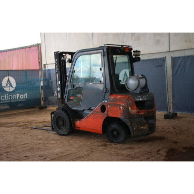 2017 Toyota 06686GF30-43519333