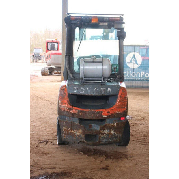 2017 Toyota 06686GF30-43519334