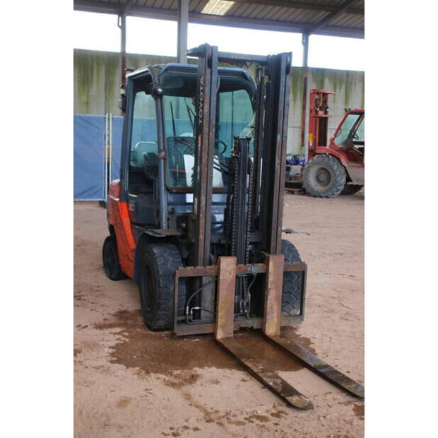 2017 Toyota 06686GF30-43519336