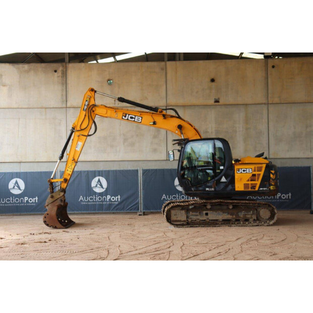 2016 JCB JS131LC-43519615