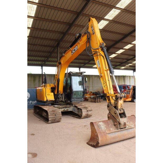 2016 JCB JS131LC-43519620