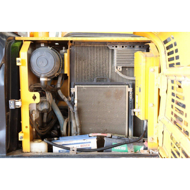 2016 JCB JS131LC-43519637