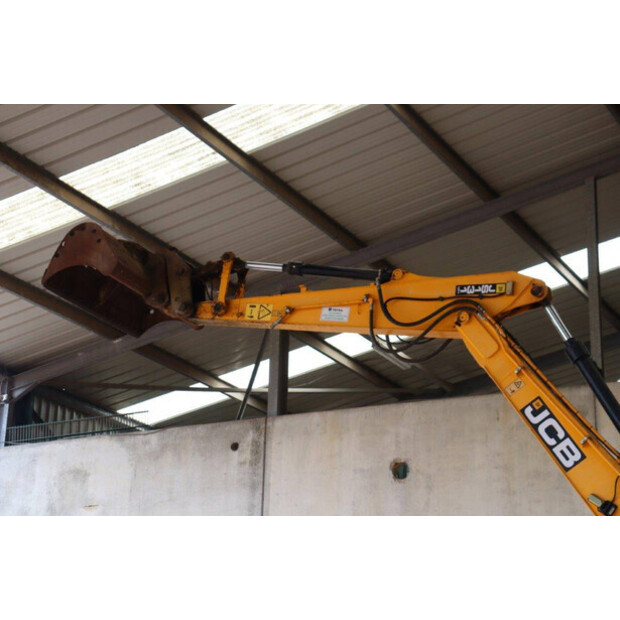 2016 JCB JS131LC-43519653