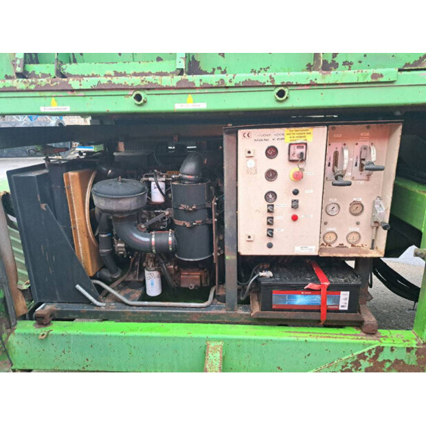 2002 فارويك MUSTANG-43533965