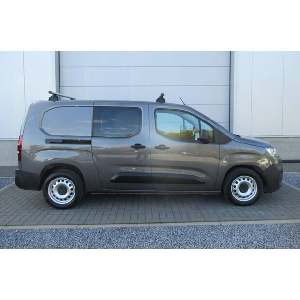 2021 Citroen Berlingo BlueHDi Automatic-43534247