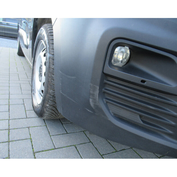 2021 Citroen Berlingo BlueHDi Automatic-43534256