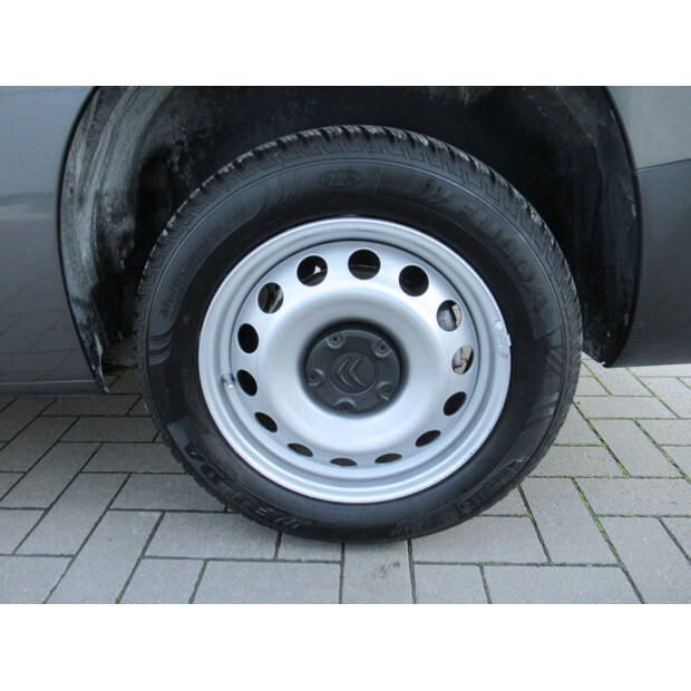 2021 Citroen Berlingo BlueHDi Automatic-43534259