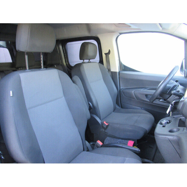 2021 Citroen Berlingo BlueHDi Automatic-43534262