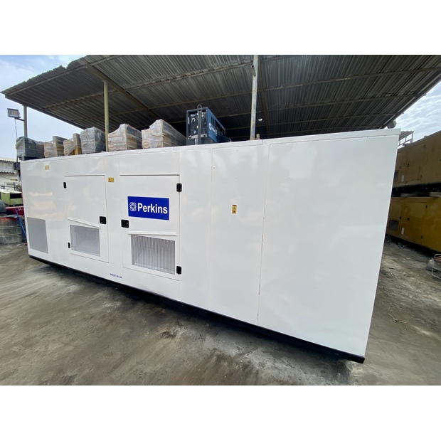2017 بيركنز 650 KVA-43534837