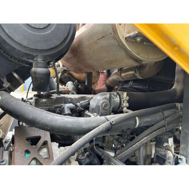 2008 New Holland F 106.6 A-43549417