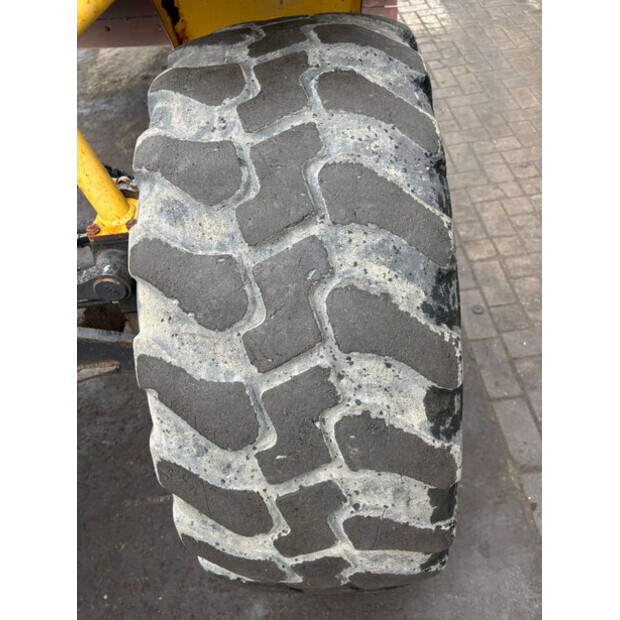 2008 New Holland F 106.6 A-43549425