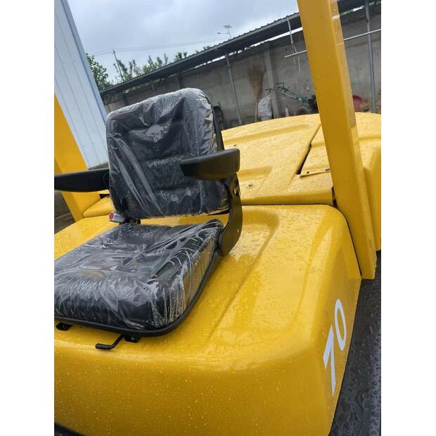 2023 تي سي ام 70-43563142