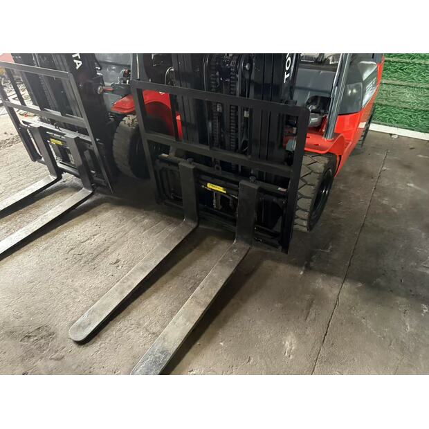 2022 Toyota 25-43563193