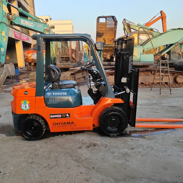 2022 تويوتا 30-43563216