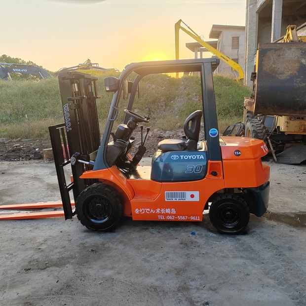 2022 تويوتا 30-43563217