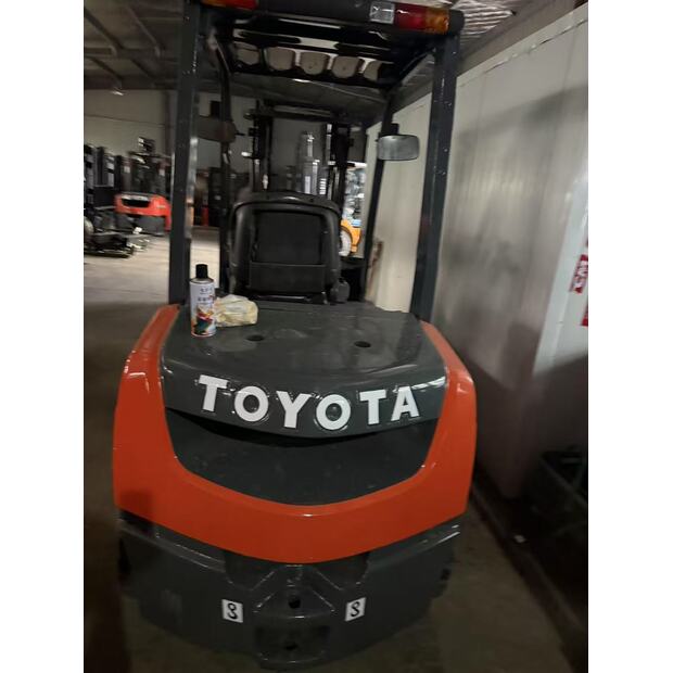 2024 Toyota 30-43563230