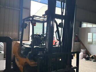 Image for LIFTS 2023 Toyota 02-7FD50