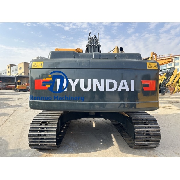 2023 Hyundai 220LC-9S-43563363