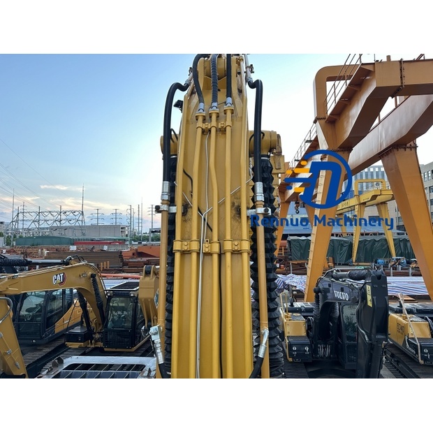 2023 Komatsu PC450-7-43563425
