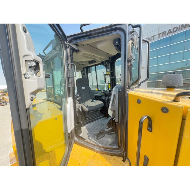 2024 Caterpillar D8-43565089