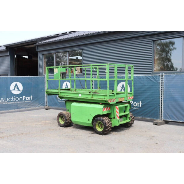 2000 Genie GS-2668 IC-43565286