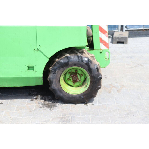 2000 Genie GS-2668 IC-43565293