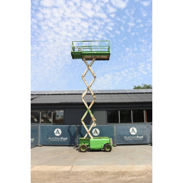 2000 Genie GS-2668 IC-43565305