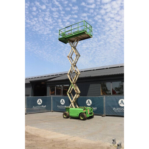 2000 Genie GS-2668 IC-43565306