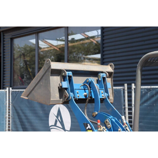 2022 Tack 604-43565360