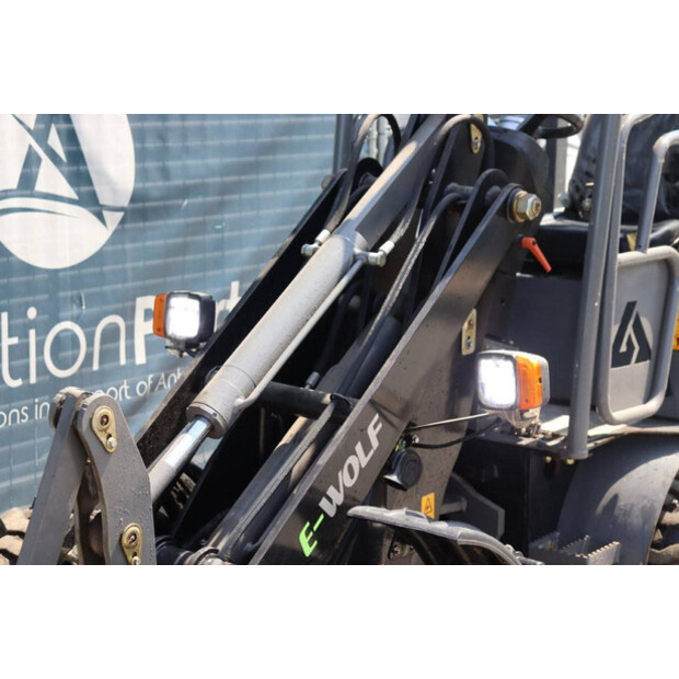 2022 أوليت 606-43565371