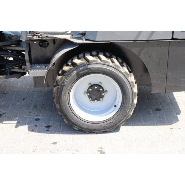 2022 أوليت 606-43565373