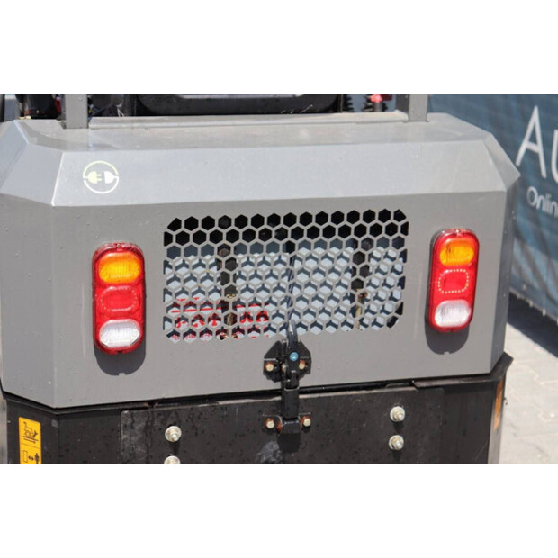 2022 أوليت 606-43565375