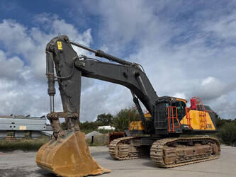 صورة ل حفارات مجنزرة 2018 فولفو EC750EL