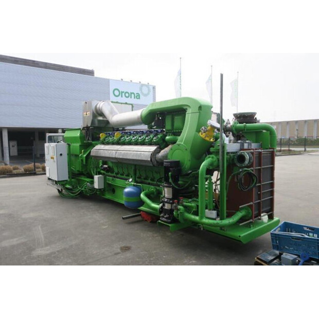 2007 جين باكر J420-43581645