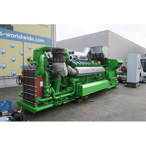 2007 جين باكر J420-43581648