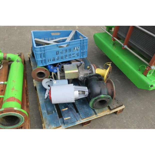 2007 جين باكر J420-43581663