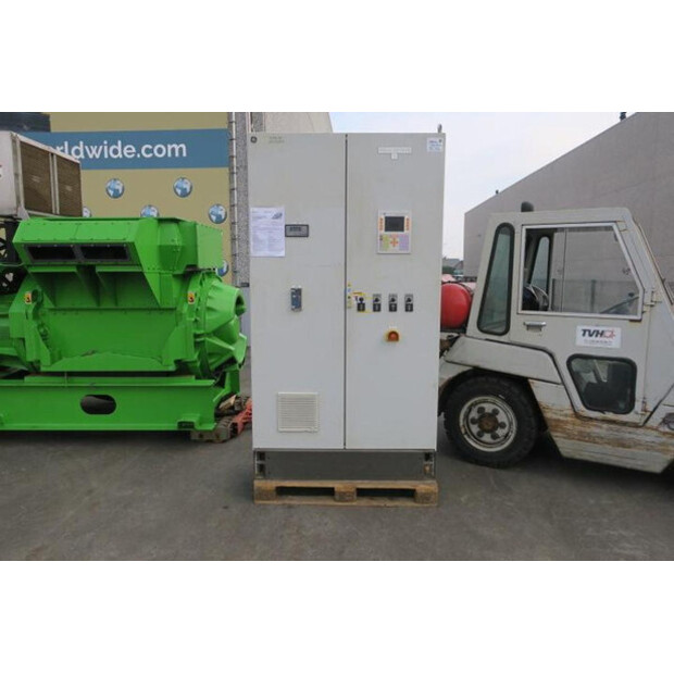 2007 جين باكر J420-43581676