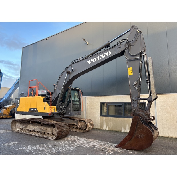 2021 Volvo EC220EL-43588773