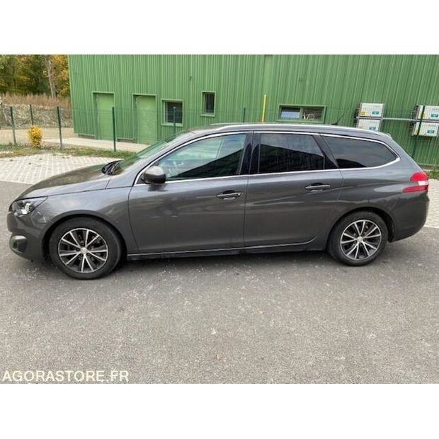 2016 بيجو 308-43596154