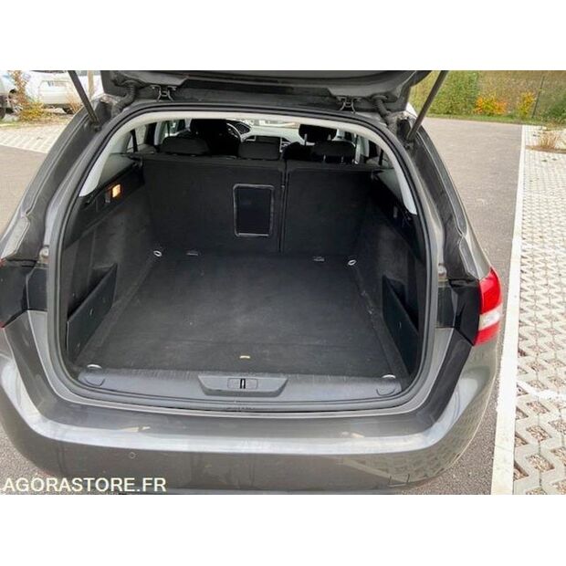 2016 بيجو 308-43596156